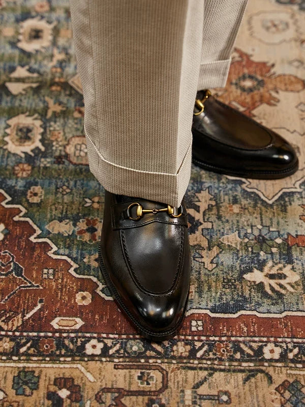 Mocassins Loxley en cuir patiné à mors métallique – vue 1