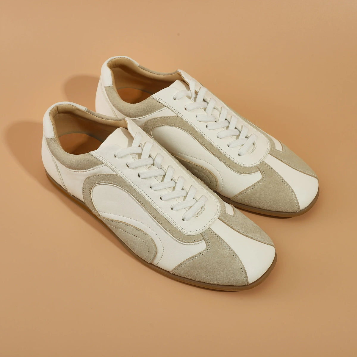 Trainer cuir – vue 3