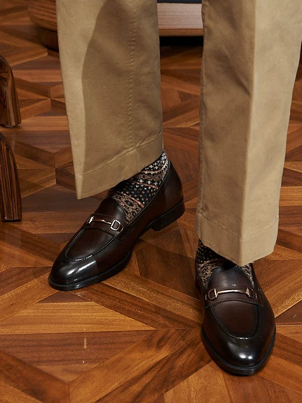 Mocassins Loxley en cuir patiné à mors métallique – vue 7