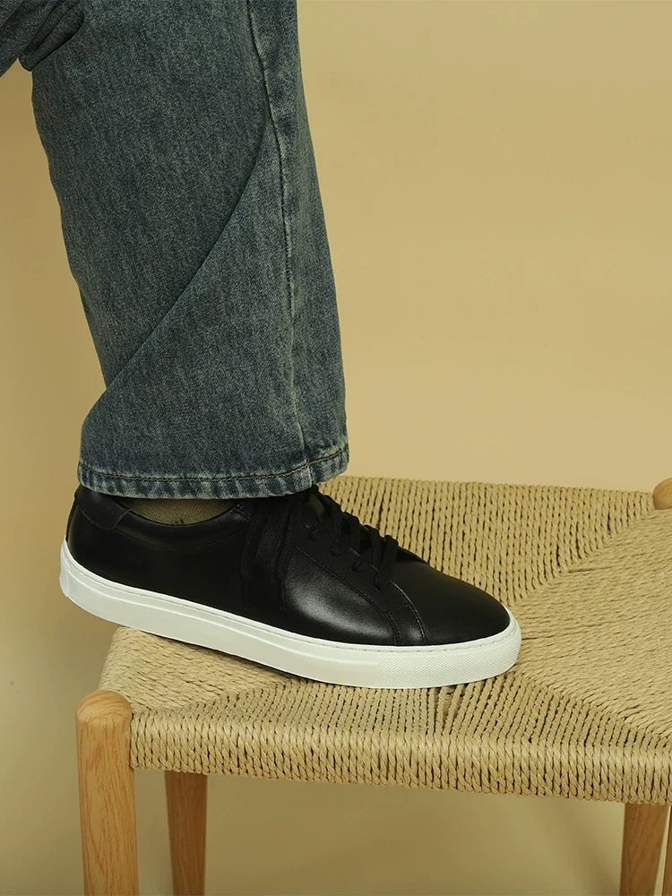 Sneakers Mercer en cuir lisse blanc ou noir – vue 7