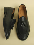 Mocassins Noam en cuir grainé à pampilles – vue 1