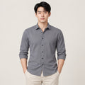 Chemise slim à col officier Gris portée — IVAREE