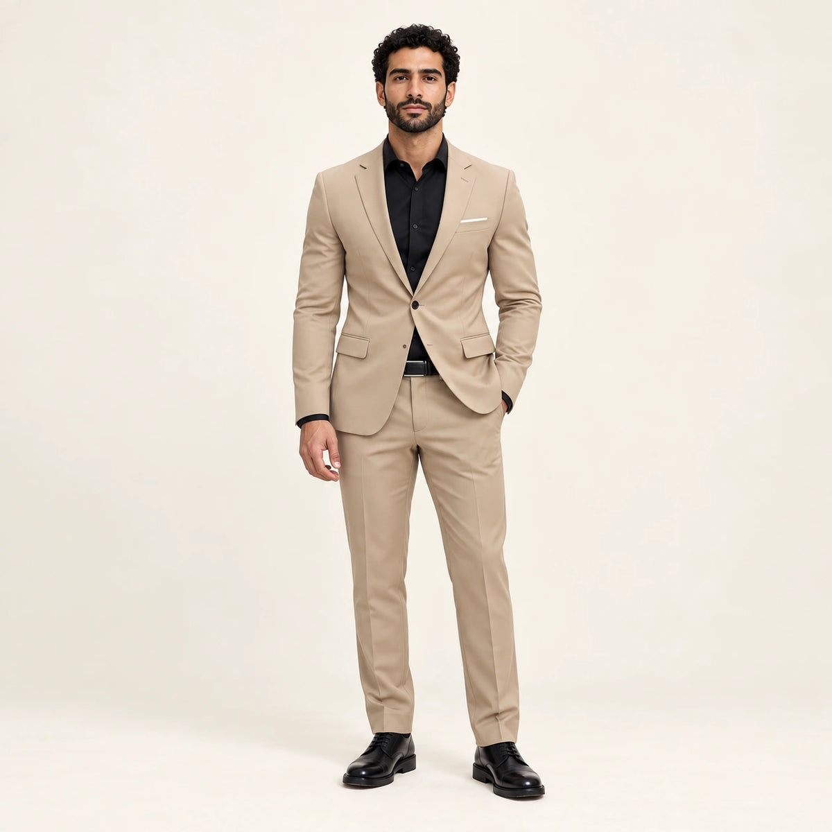 Costume formel coupe slim Beige — vue face, mannequin ivaree-model-diversite-03, studio IVAREE