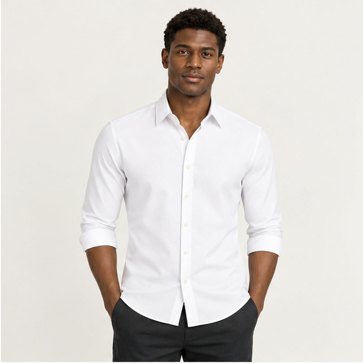 Chemise infroissable Blanc portée — IVAREE