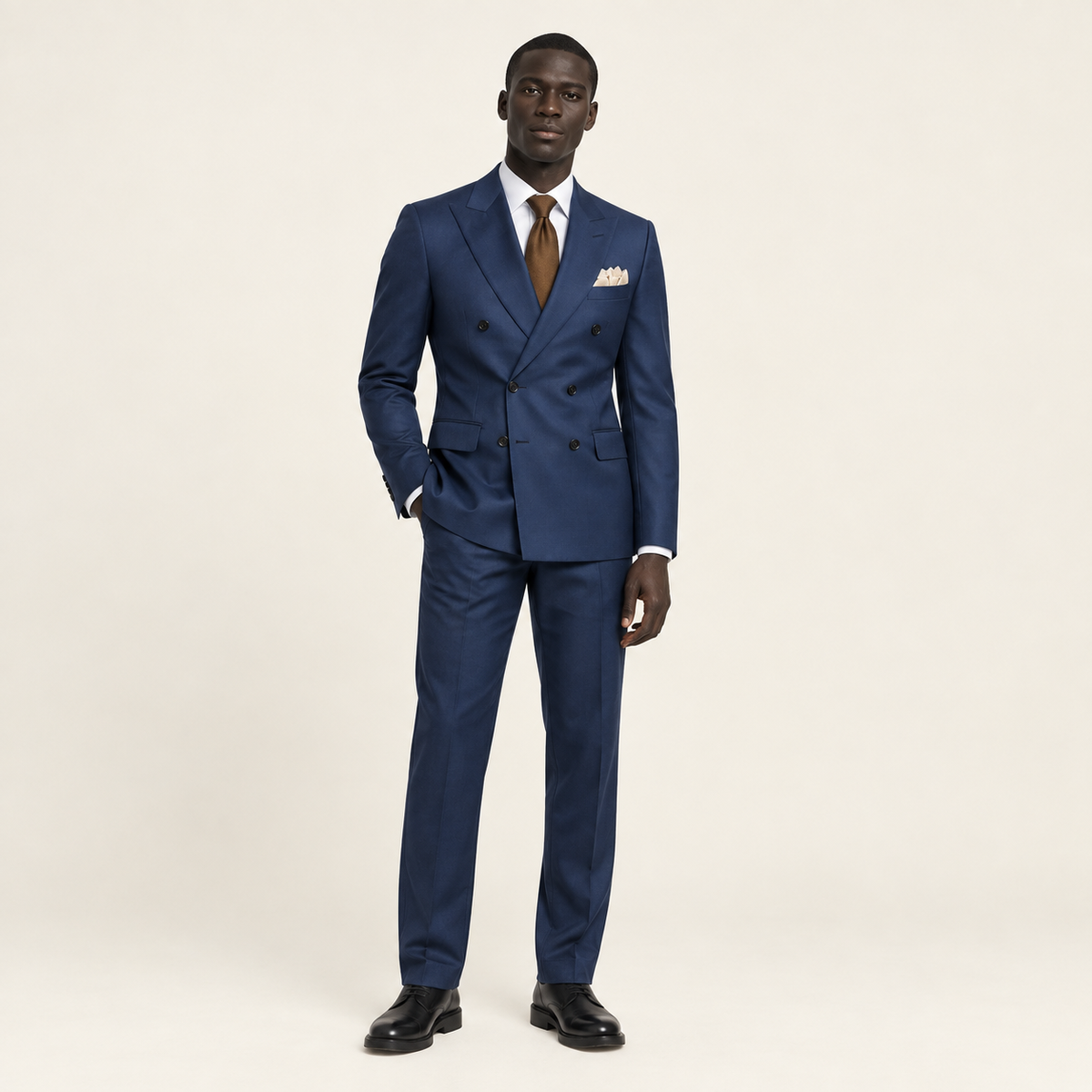 Costume croisé Bleu marine — mannequin ivaree-model-diversite-01, studio IVAREE