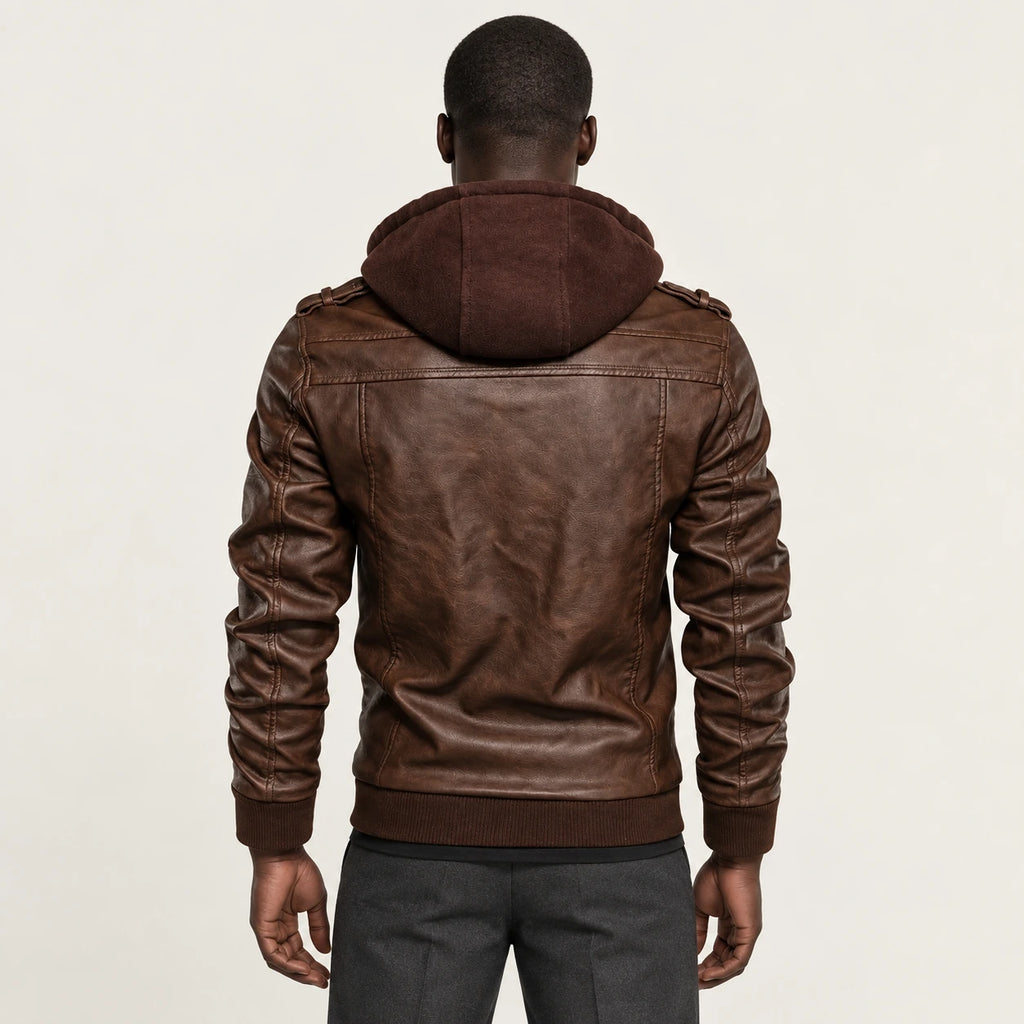Veste en cuir marron, vue de dos dans le studio IVAREE