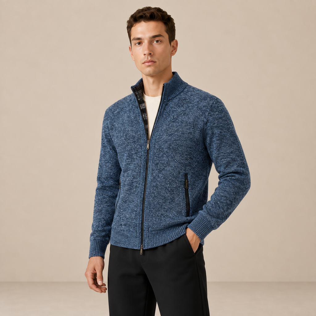 Détail du gilet à col montant bleu roi IVAREE