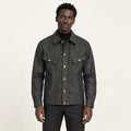 Veste en cuir Noir, vue face dans le studio IVAREE