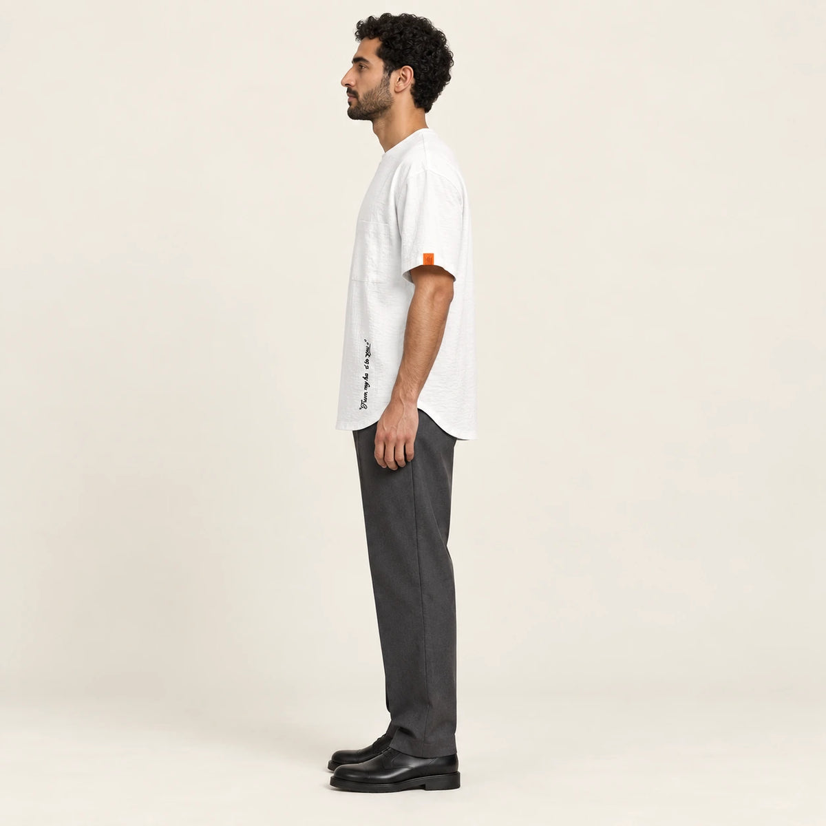 T-shirt col rond casual Blanc, vue de profil, studio IVAREE