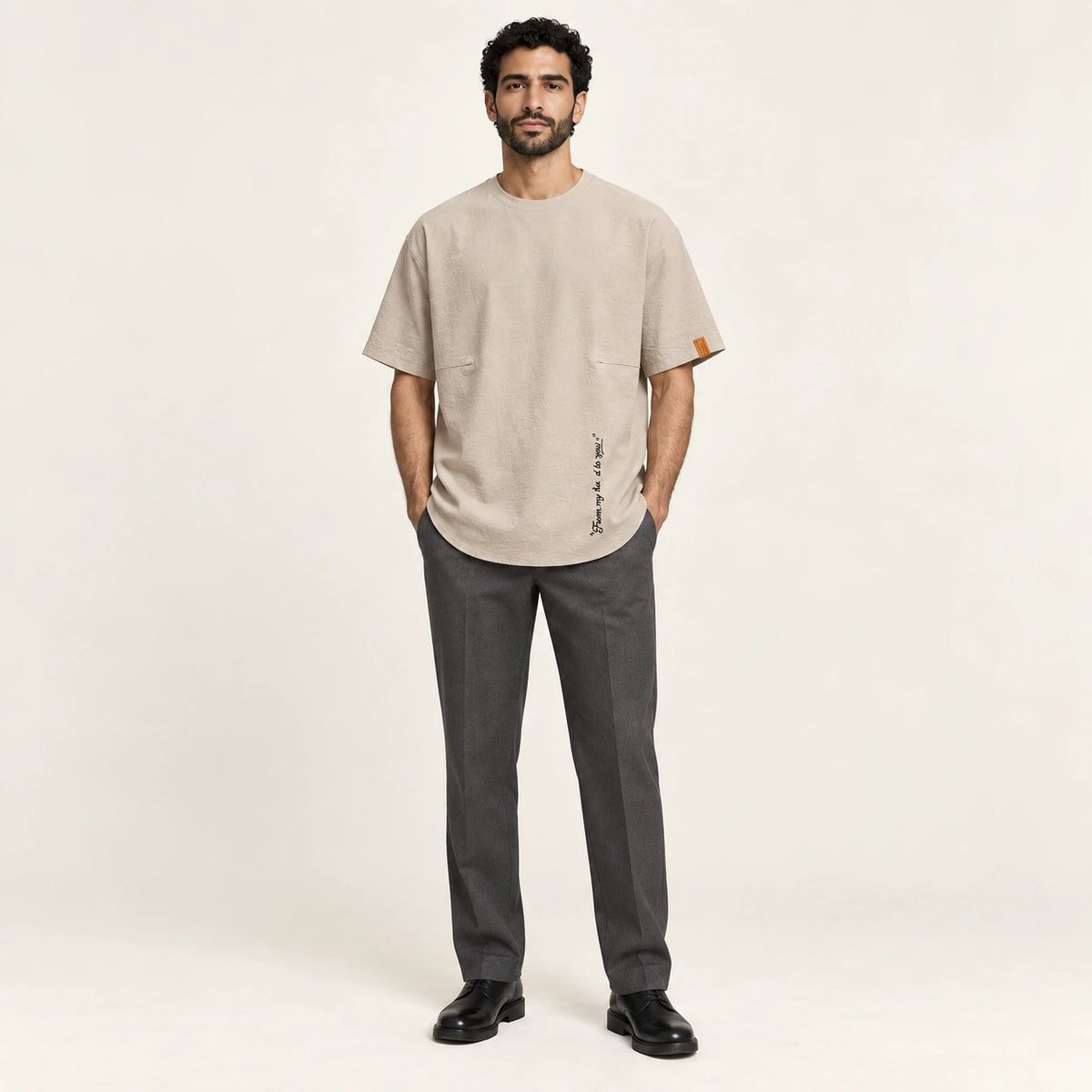 T-shirt col rond casual Kaki, vue de face, studio IVAREE