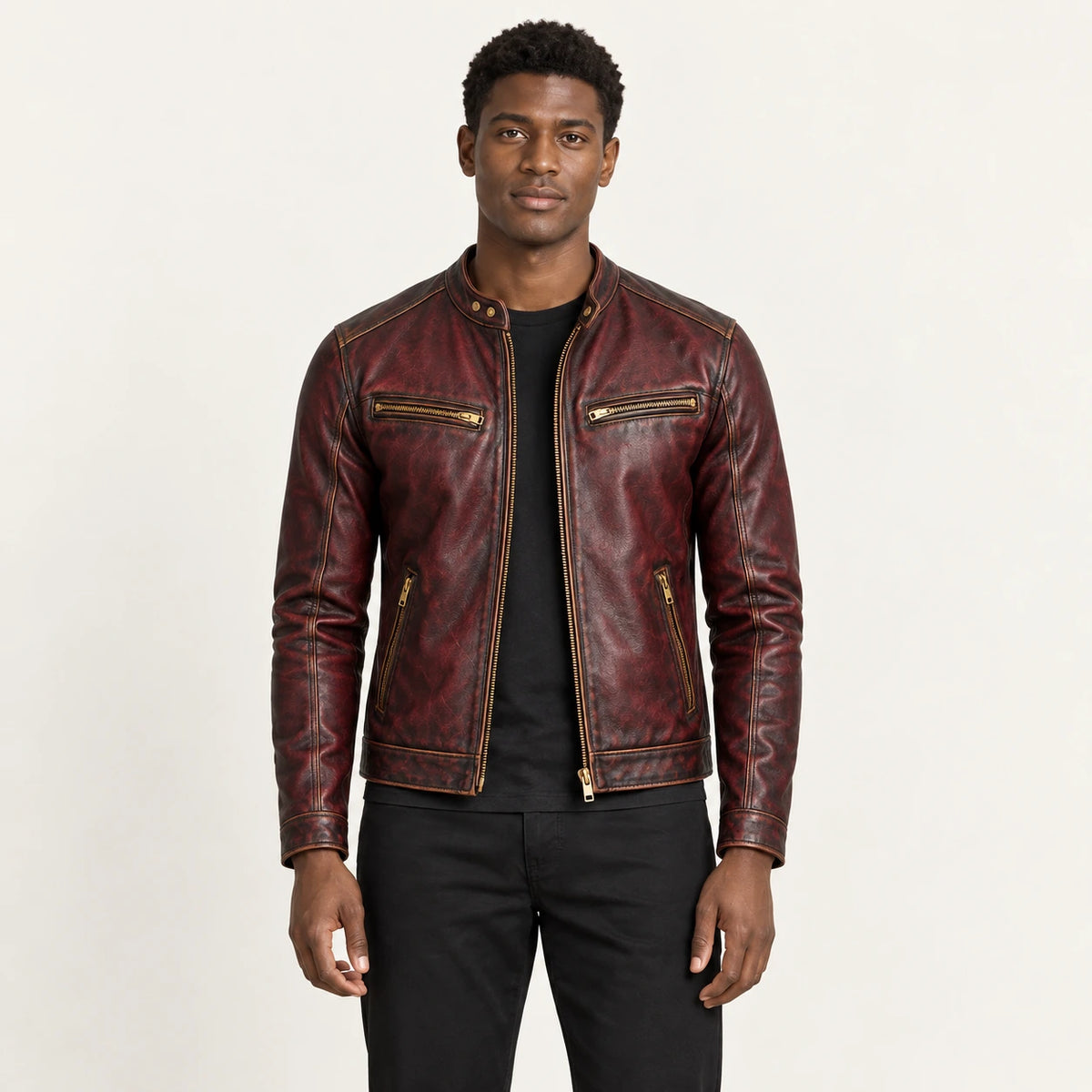 Veste en cuir Rouge, vue face dans le studio IVAREE