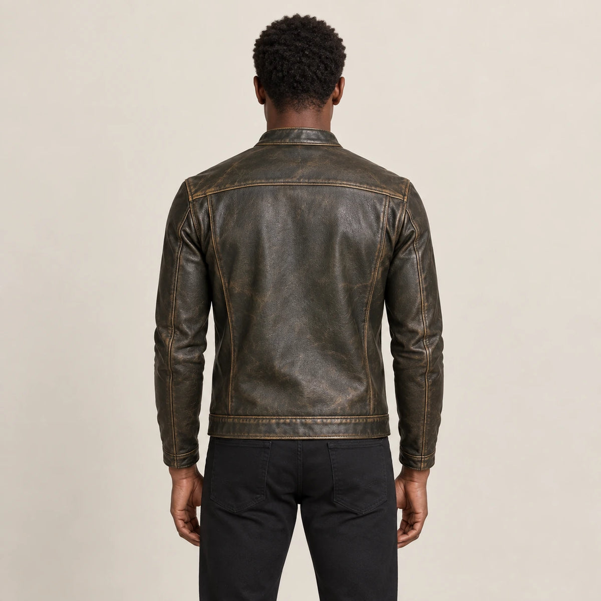 Veste en cuir Vert, vue dos dans le studio IVAREE