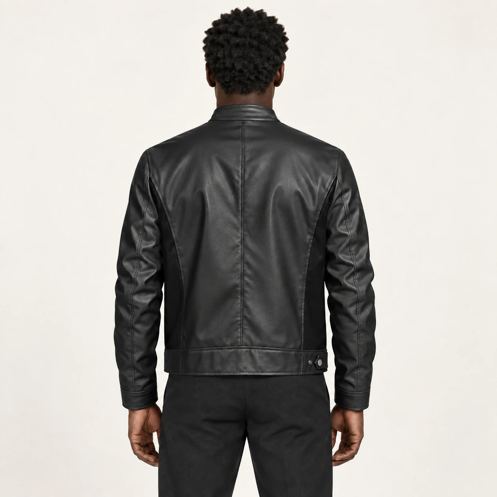 Veste en cuir noir, dos dans le studio IVAREE