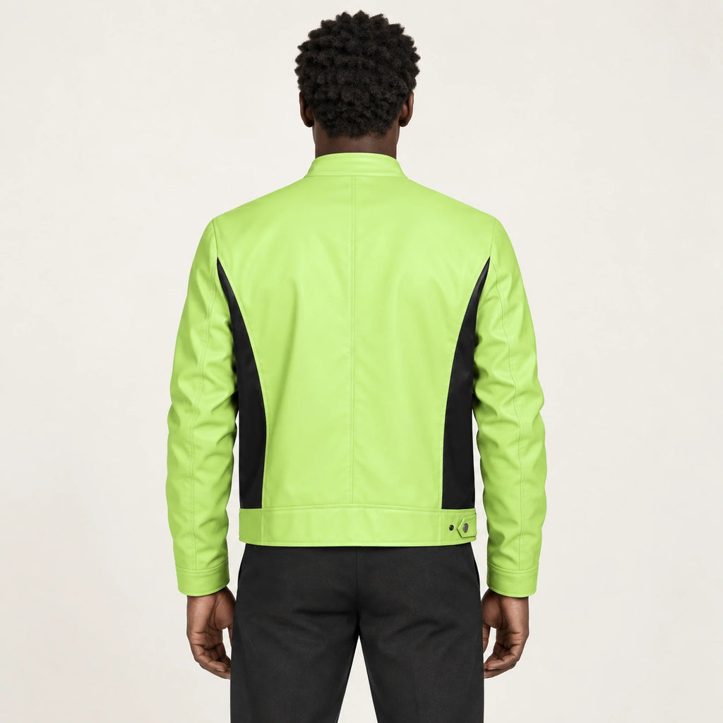 Veste en cuir vert, dos dans le studio IVAREE