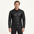 Veste en cuir Noir, vue face dans le studio IVAREE