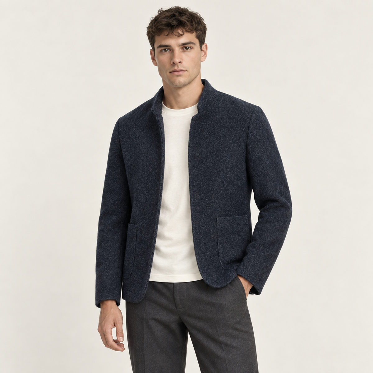 IVAREE — Veste en laine matelassée — Minuit — vue portée de face